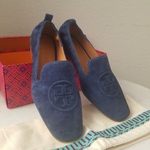 Sold**Tory Burch leigh loafer suede navy blue size 8